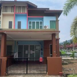 Raub Amalina Saujana Homestay, hotel din Raub
