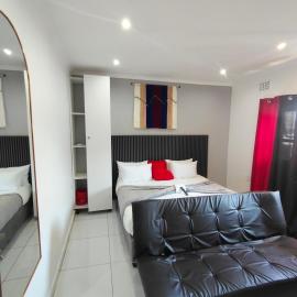 Nefeya lodge – hotel w mieście Avondale