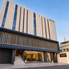 Hotel Vedantra, מלון בביקאנר