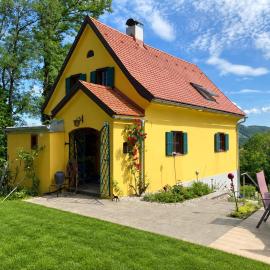 Ferienhaus Burgstall – hotel w mieście Großklein