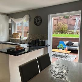 Bliss Retreat - Spacious 4 Bedroom House