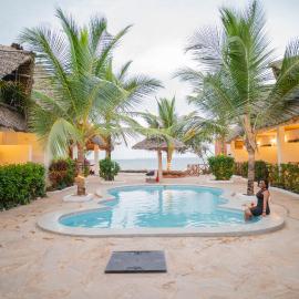 Amani Bahari Beach Hotel, готель у місті Marumbi