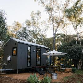 Djindarup Retreat Lakeview Tiny House 1 – hotel w mieście Margaret River