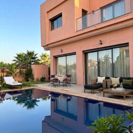 Villa avec pool privé avenue Mohamed 6 zone touristique Agdal