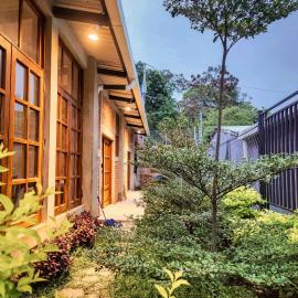 Modern Coffee Farm House in Ruta de las Flores