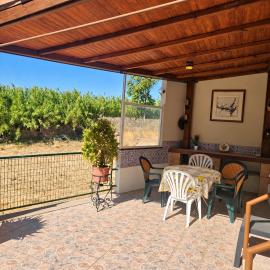 Casa Rural Oliver - Bardenas, hotel u gradu 'Valtierra'