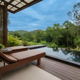 The Banyan Lotus Villa - Luxury in Paradise, hotel a Salad Beach