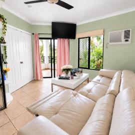 Unit 10 at City Plaza Apartment Cairns 2 bedrooms