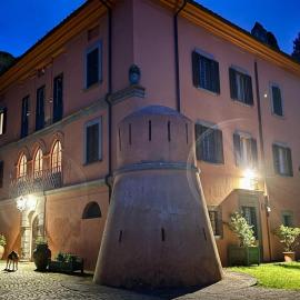 Castello Vinci Historic Room with Private Bathroom