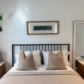 Clearbrooke Gem- Bright Private Bedroom close to YYZ