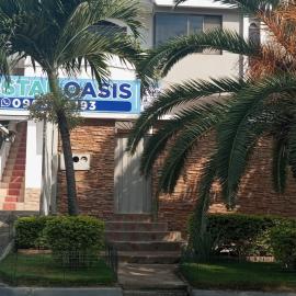 Hostal Oasis - Manta -Ecuador, hotel i Manta