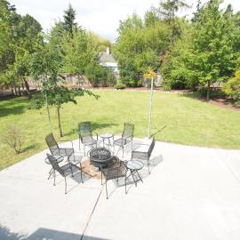 Spacious 5BR 2BA Home - Fenced Yard, BBQ, Fire Pit, hotel din Oak Harbor