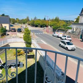 Chambres D'Hôtes LA VILLA CASSINNE - Montebourg dans le Cotentin, hotelli kohteessa Montebourg