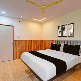 HOTEL O VEDHANSHI HOTEL BIBINAGAR, хотел в Хидерабад