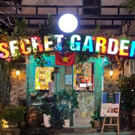SECRET GARDEN Hostel - WANDERNEST Cat Ba, hotel a Cat Ba