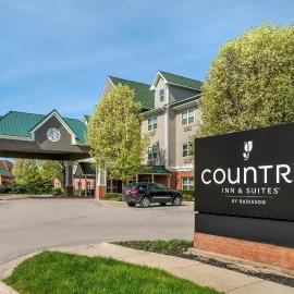 Country Inn & Suites by Radisson, Rossford - Toledo South, hotel i Rossford