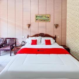 RedDoorz at Hotel Puri Merbabu Asri Boyolali, hotel di Ngepos
