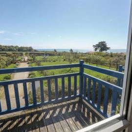 Eco-Domaine La Fontaine - RESIDENCE-SPA - 300 m Plage de la Fontaine aux Bretons, hotel a Pornic