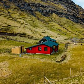 Saksun Mountain & Beach Cottage, hotel di Saksun