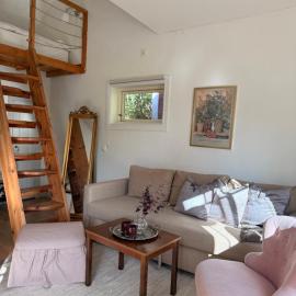 Apartment in a rural location, breakfast included!, hotel in Tenhult