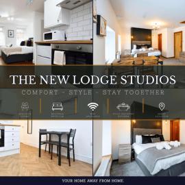 New Lodge Studios with Full Kitchen and Parking