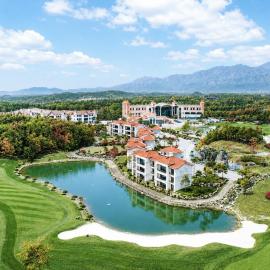 Pine Ridge Resort, hotelli kohteessa Goseong