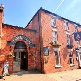 The Admiral Rodney Hotel, Horncastle, Lincolnshire - The Coaching Inn Group – hotel w mieście Horncastle
