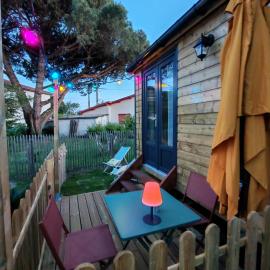 Tiny house climatisée avec spa privatif proche bassin, hotel a Gujan-Mestras