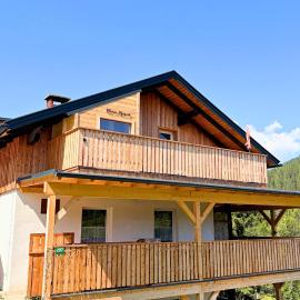 Claras Bergzeit - Panoramasauna, hotel v destinácii Flattnitz