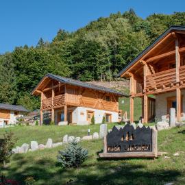 Chalet Maso Lärchen, хотел в Bocenago