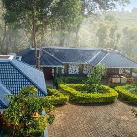The Jungle Island Retreat - Kuruva Castle Cottages โรงแรมในChekadi