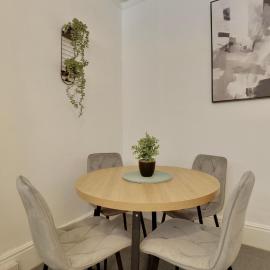 Stylish Charming Room in SouthseaFree Parking: Portsmouth şehrinde bir otel