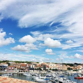 Les Pieds dans l'Eau : Entre port et mer à Carro