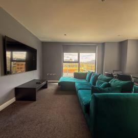 Modern 3 BRoom Quayside Apartment RIVER VIEWS