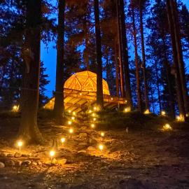 Treehouse Dome in the Wilderness，莫拉的飯店