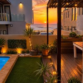 The Sandcastle Guesthouse - Melkbosstrand, hotel v destinaci Melkbosstrand