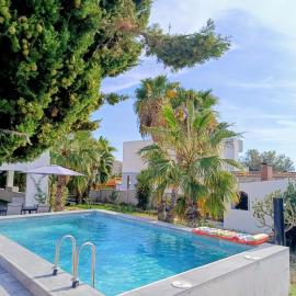Casa di soza, hotel v mestu Busot