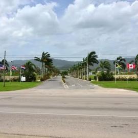 Comfy stay at low cost - Shared pool - Gated 24hrs security - 20mins from Ocho Rios, hotel a Richmond
