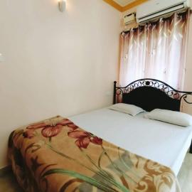 Green Building 1BHK 2bh Service Apartments