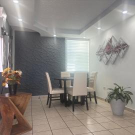 Private apartment near sju Solar Battery, hotel u gradu 'Carolina'