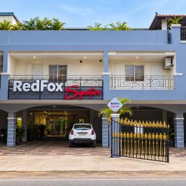 Redfox Cinemascope An Apart Hotel