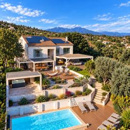 VillaSerenita Piscine chauffée, Jacuzzi, Ping-Pong, Pétanque