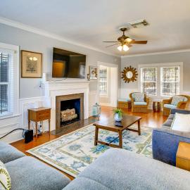 Corpus Christi Home w/ Pool & Hot Tub: Walk to Bay