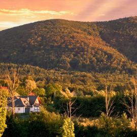 Beskid Mountain Retreat - Views, Trails & Skiing
