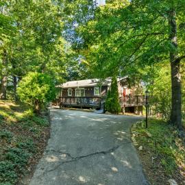 Cottage Nest at Downtown Berkeley Springs