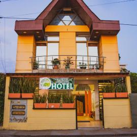 Tapir Hotel