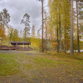 Yksityinen järvenrantakohde ryhmille sauna, luonto ja oma rauha