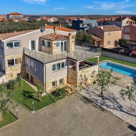 Oasis Jadreski Pool Residence