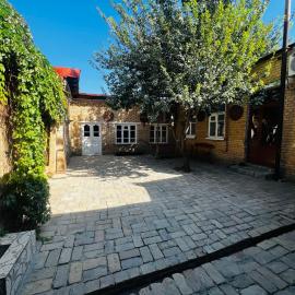 Reyhana Unique House