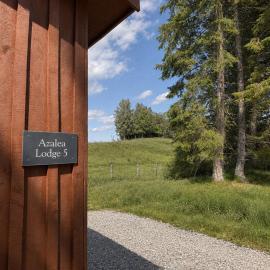 Azalea Lodge 5 with Wood Burning Hot Tub